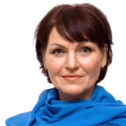 Armelle, votre tarologue et cartomancienne professionnelle Armelle, tarologue et cartomancienne pour votre guidance